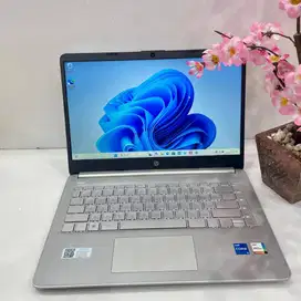 Laptop HP 14s dq5156TU Intel Core i5 1235U 8GB 512GB SSD