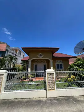 Dijual Rumah Cantik Siap Huni di Jl. Bambu Kuning II, Pekanbaru