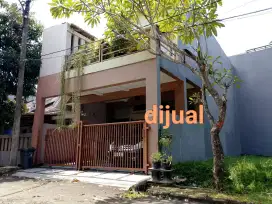 Rumah 2 lantai di graha raya bintaro