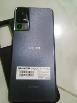 Sharp Aquos v7 lite