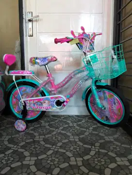 SEPEDA 16 INCH
SEPEDA CEWE
SEPEDA ANAK CEWEK
SEPEDA 16 INCH ANAK