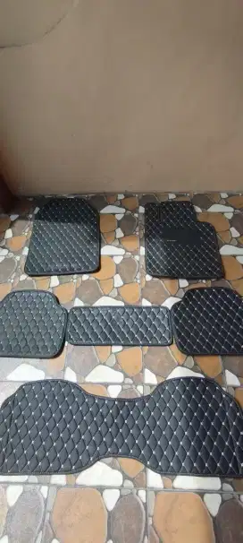 Jual Karpet Mobil untuk Sigra/Calya + Head Unit Bawaan Sigra
