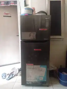 Kulkas LG 2 Pintu
