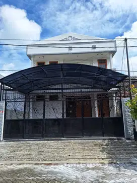 rumah  2lt  siap huni di jakarta barat
