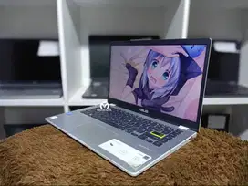 Asus vivobook E410M SSD 512GB  body slim FHD numpad  backlight win 10