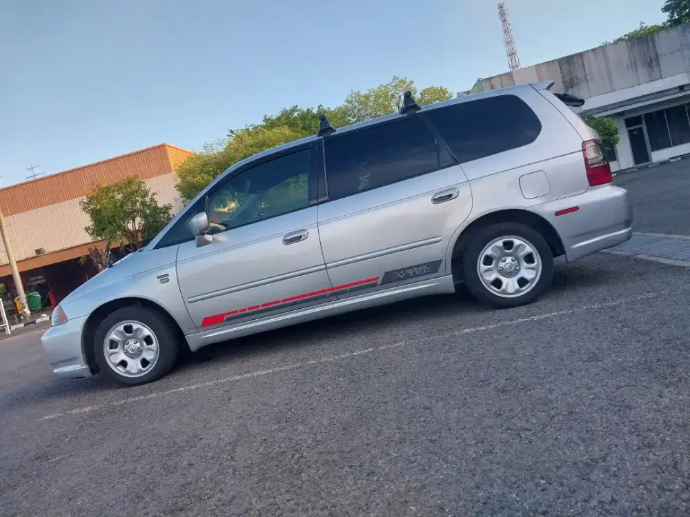 Honda Odyssey RA6, Japan 2002 Absolute 
-Silver, Pajak ON, Faktur
