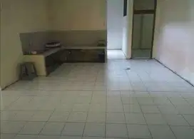 DISEWAKAN TEMPAT USAHA STRATEGIS MAINROAD JL BKR  BANDUNG