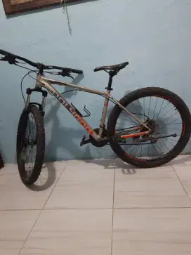 SEPEDA MTB POLYGON PREMIER 4 SIZE 27.5