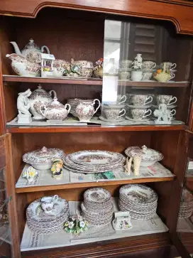 Classic English Tea & Dinner set collection