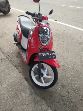 Jual 1 unit Honda Scoopy 2016 mulus tunggal pake
