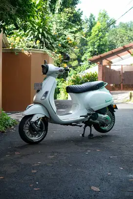 PIAGGIO VESPA MATIC LX 150 3VIE 2013 MURAH BERGARANSI