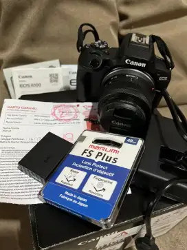Canon R-100 Mirrorless