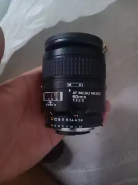 Nikon AF 60mm F2.8 D Micro