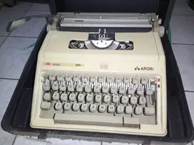mesin ketik royal 205