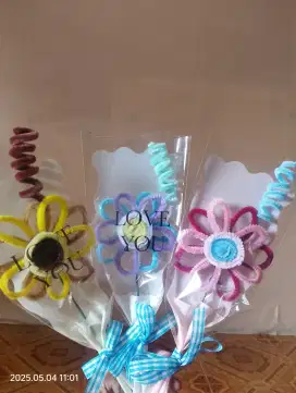 Buket 1 bunga dari kawat bulu