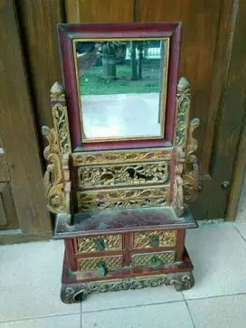 Cermin ukir Cina