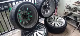 Velg mobil pemakaian bekas