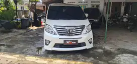 Di jual alphard