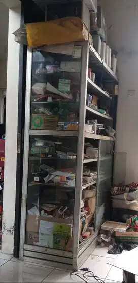 etalase kaca tinggi 180cm