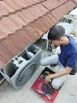 Service & Perbaikan AC