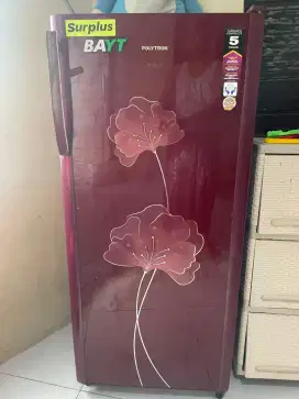 Di jual kulkas Polytron
