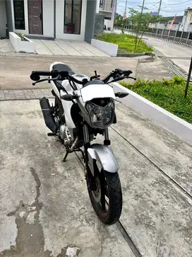 Yamaha Vixion Putih