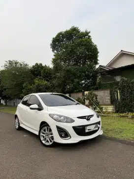 MAZDA 2 R HB A/T 2013
