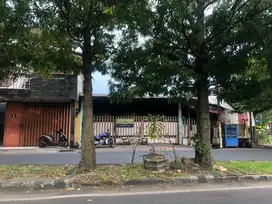 DIJUAL CEPAT BANGUNAN DI JALAN UTAMA