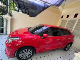 Baleno Hatchback A/T Merah