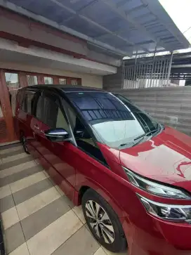 Serena HWS AT 2019 Two Tone Low KM