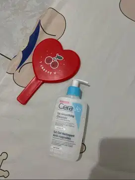 PRELOVED CERAVE SA SMOOTHING CLEASNSER