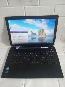 Toshiba Slim C55B N2830 DDR Ram 8GB SSD 128GB 15.6 Baterai 2.5 jam
