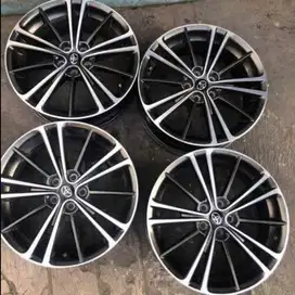 Toyota 86 original oem R17
