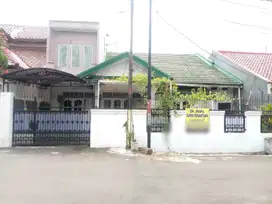 Dijual Rumah Luas Jual cepat di Duren Sawit