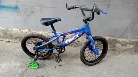 Sepeda anak TREX Ukuran 16 sdh ada roda bantu samping