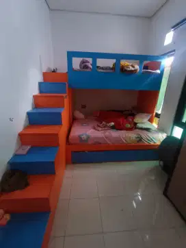 Tempat Tidur Susun dewasa/anak