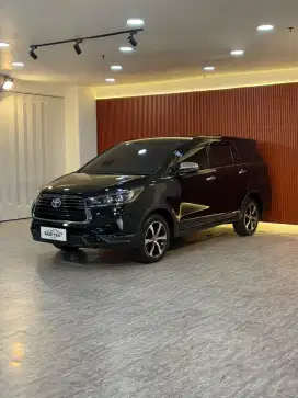 TOYOTA INNOVA VENTURER 2.4 DIESEL AT