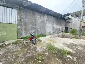 Disewakan Gudang luas 1000 lebih cocok utk produksi,ekspedisi dan lain
