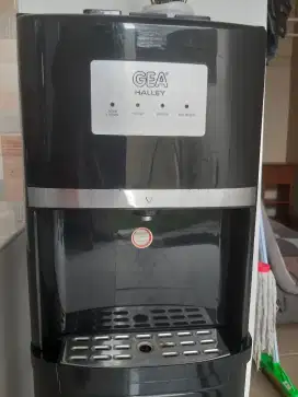 Dispenser air panas dan dingin GEA