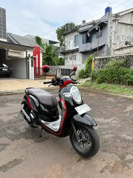 Honda Scoopy Hitam Merah Tahun 2020
