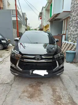 INNOVA VENTURER