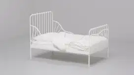 Rangka tempat tidur anak IKEA MINNEN
