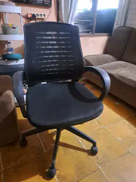 Dijual kursi kantor bekas