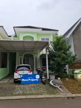Disewakan rumah rapih dekat mall Living World Kota Wisata Cibubur