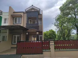 DIJUAL RUMAH LUAS 2 LANTAI SIAP HUNI LOKASI CIBINONG BOGOR