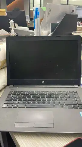 Laptop HP 240 G6