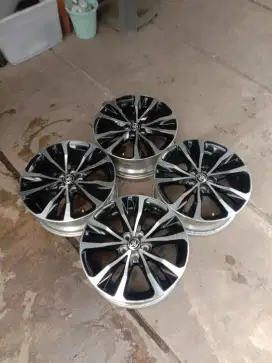 Forsale oem toyota altis r17