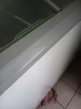 Jual frezer bekas kondisi bagus