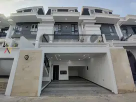 Rumah Mewah 4 Lantai Dekat Ke Kuningan Pasar Minggu Jakarta Selatan