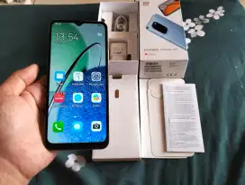 HUAWEI NOVA Y61 RAM 4GB / 64GB 4G LTE Duos 6.52in Finger 50MP 5000Mah